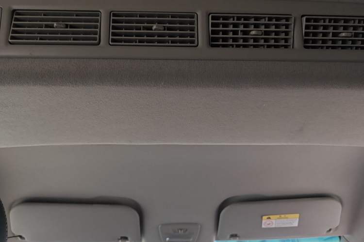 Used Wuling Hongguang PLUS 2019 1.5T Manual Luxury 7-Seater Headliner