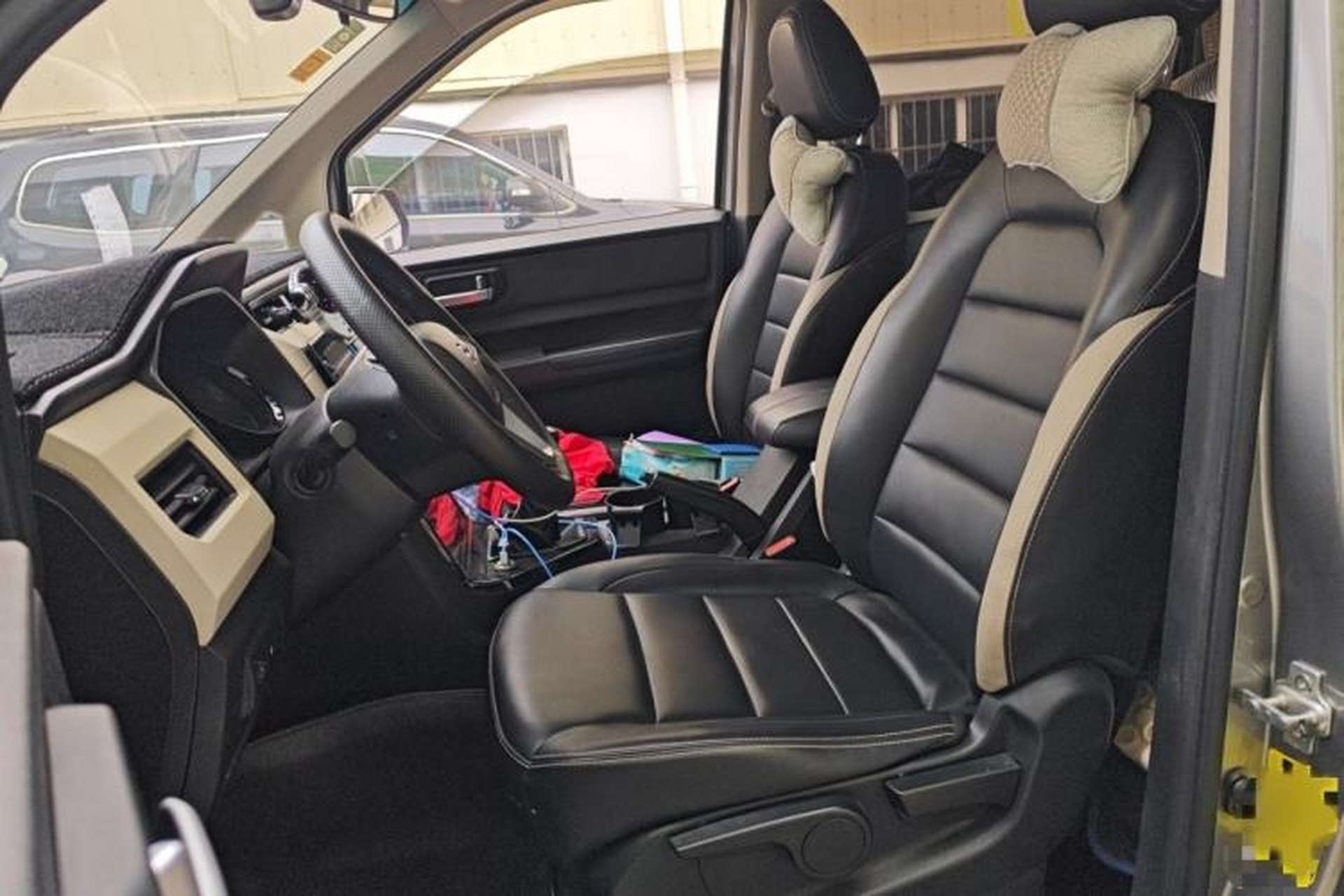 Used Wuling Hongguang PLUS 2019 1.5T Manual Luxury 7-Seater Left Front Seat