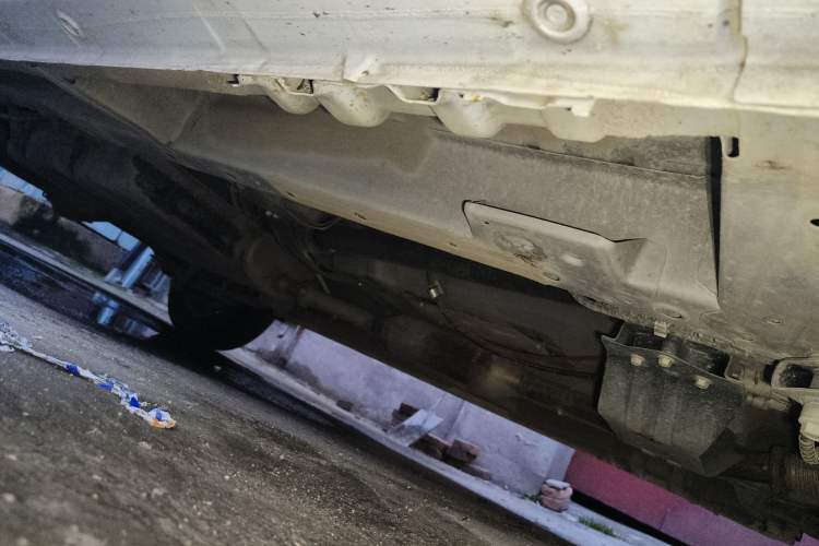 Used Wuling Hongguang PLUS 2019 1.5T Manual Standard Version 7 Seats Chassis Front Right