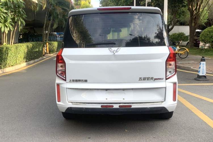 Used Wuling Hongguang PLUS 2019 1.5T Manual Standard Version 7 Seats Exterior 7