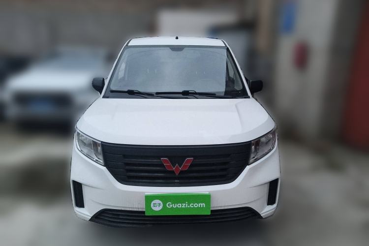 Used Wuling Hongguang PLUS 2019 1.5T Manual Standard Version 7 Seats Front