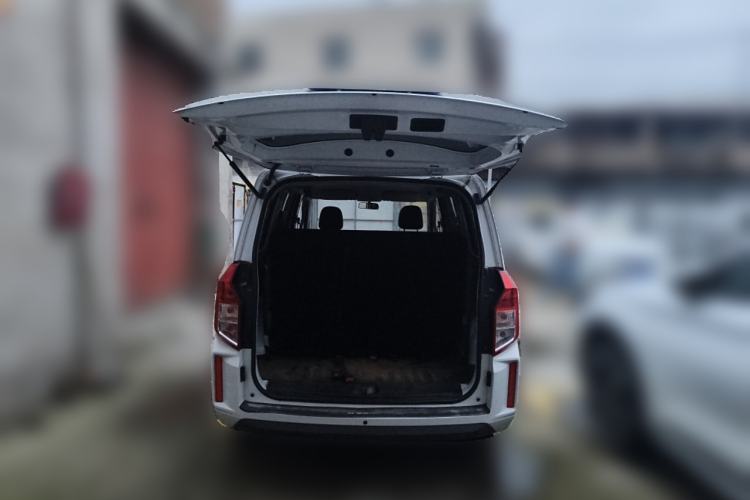 Used Wuling Hongguang PLUS 2019 1.5T Manual Standard Version 7 Seats Trunk