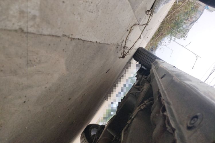 Used Wuling Hongguang PLUS 2019 1.5T Manual Luxury 7-Seater Chassis Front Right