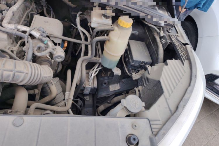 Used Wuling Hongguang PLUS 2019 1.5T Manual Standard Version 7 Seats Engine Bay Left