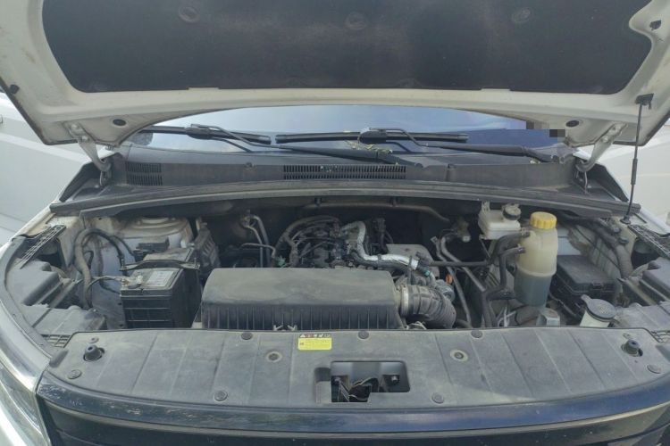 Used Wuling Hongguang PLUS 2019 1.5T Manual Luxury 7-Seater Engine Bay