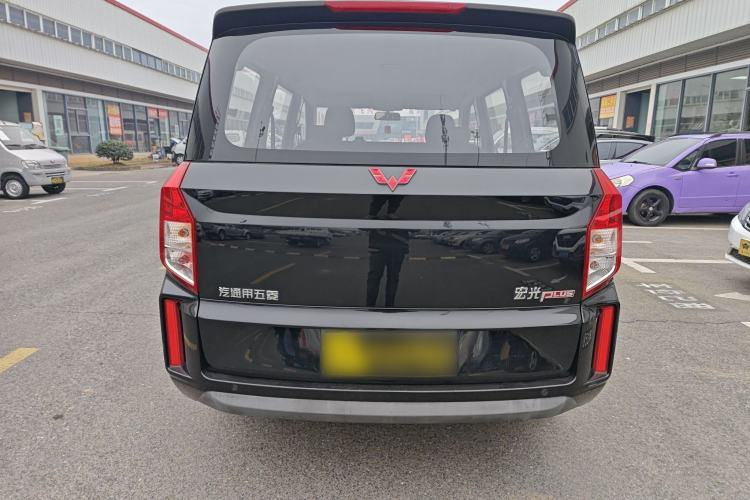 Used Wuling Hongguang PLUS 2019 1.5T Manual Standard Edition 5 Seats Exterior 4