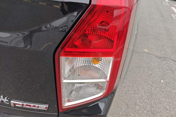 Used Wuling Hongguang PLUS 2019 1.5T Manual Standard Edition 5 Seats Exterior 6