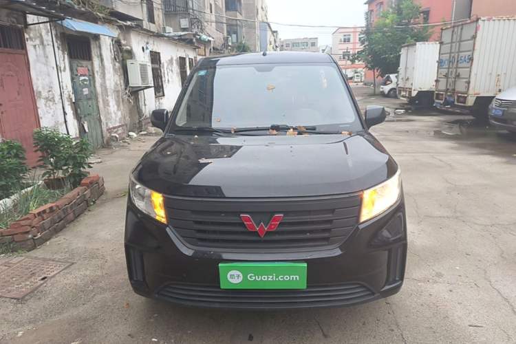 Used Wuling Hongguang PLUS 2019 1.5T Manual Standard Version 7 Seats Front