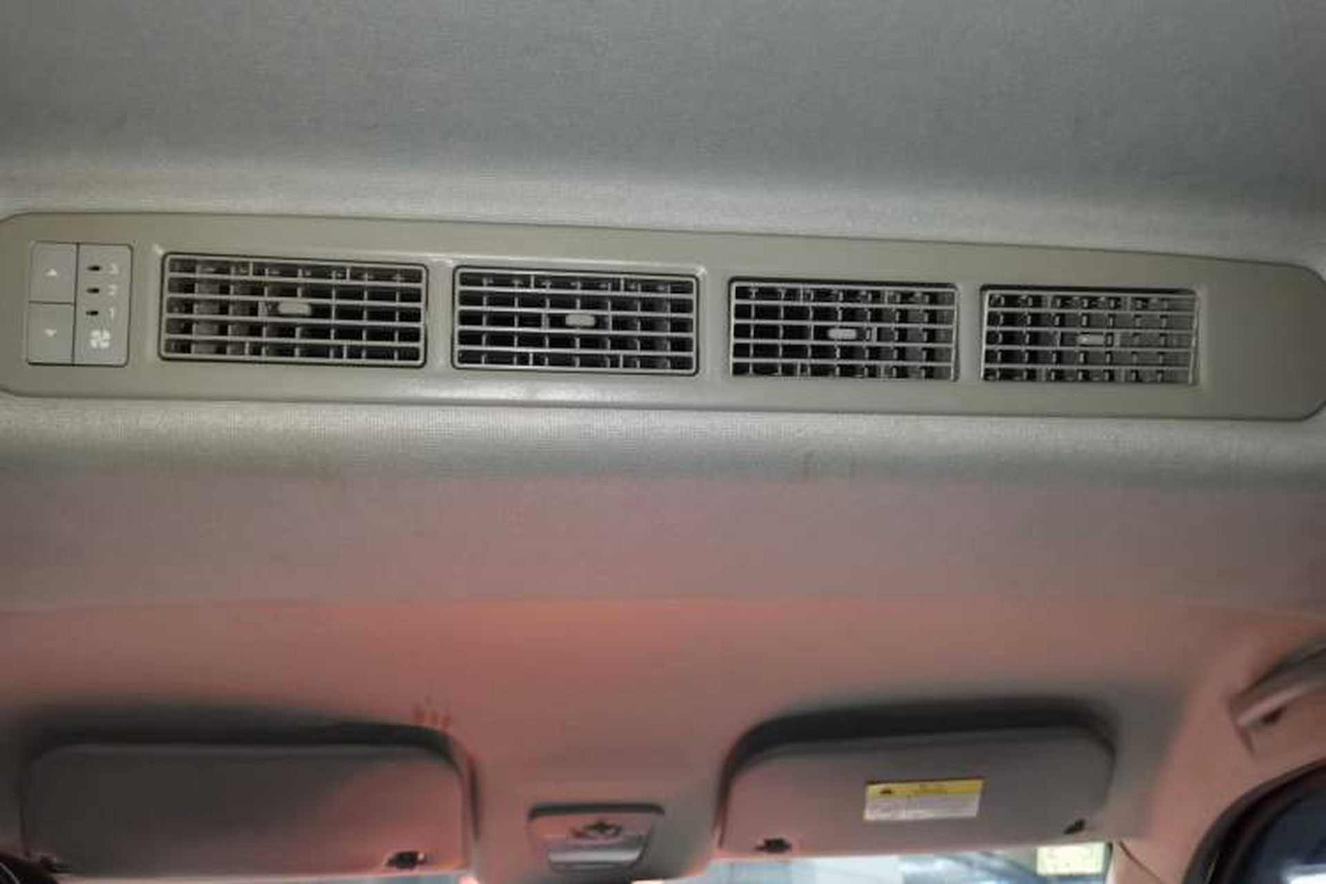 Used Wuling Hongguang PLUS 2019 1.5T Manual Luxury 7-Seater Headliner