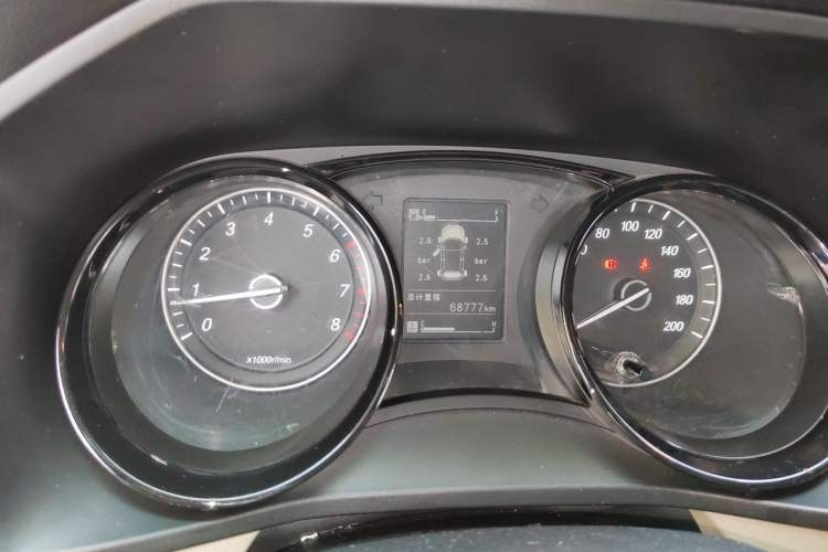 Used Wuling Hongguang PLUS 2019 1.5T Manual Luxury 7-Seater Instrument Cluster