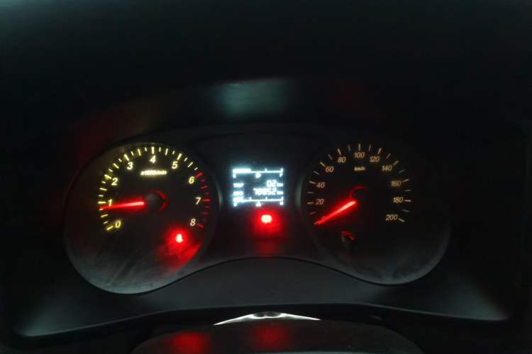 Used Wuling Hongguang PLUS 2019 1.5T Manual Standard Edition 5 Seats Instrument Cluster