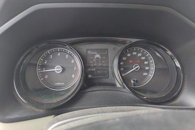 Used Wuling Hongguang PLUS 2019 1.5T Manual Luxury 7-Seater Instrument Cluster