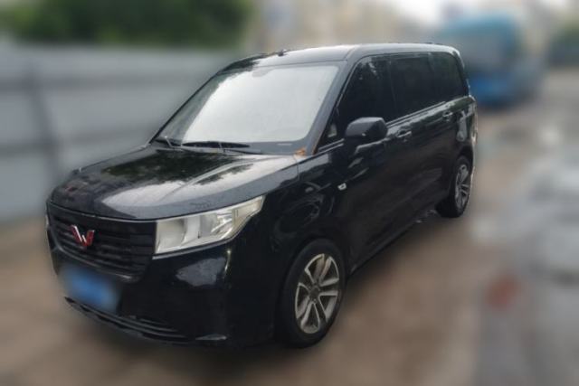 Used Wuling Hongguang PLUS 2019 1.5T Manual Standard Edition 5 Seats