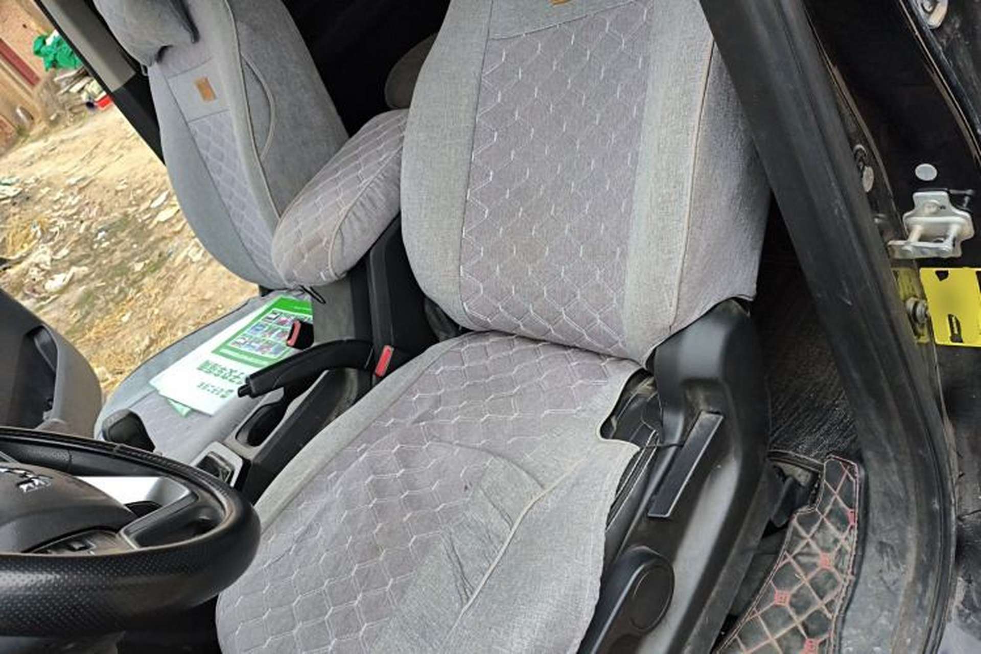 Used Wuling Hongguang PLUS 2019 1.5T Manual Luxury 7-Seater Left Front Seat