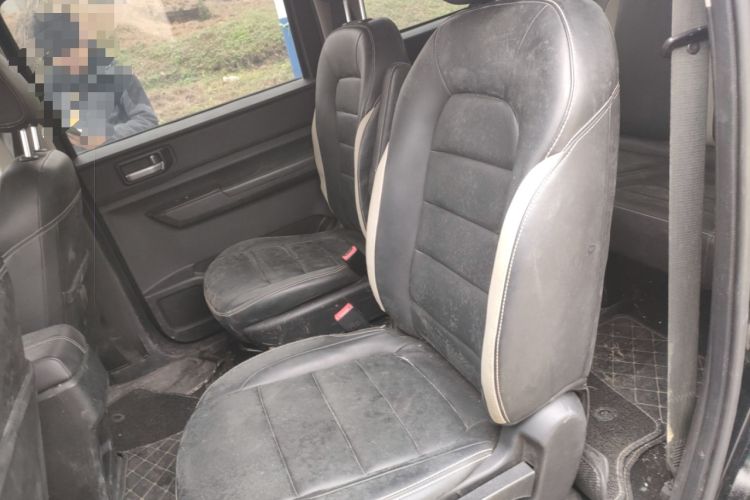 Used Wuling Hongguang PLUS 2019 1.5T Manual Luxury 7-Seater Left Rear Seat