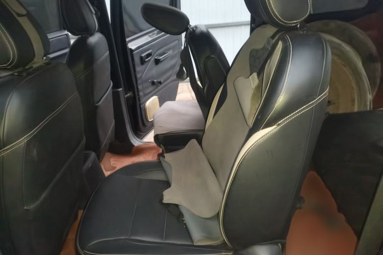 Used Wuling Hongguang PLUS 2019 1.5T Manual Standard Edition 5 Seats Left Rear Seat