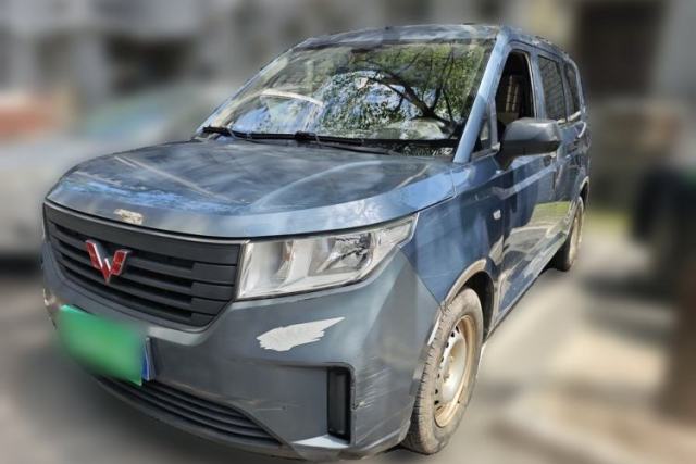 Used Wuling Hongguang PLUS 2019 1.5T Manual Standard Version 7 Seats
