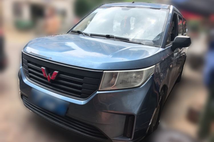 Wuling Hongguang PLUS 2019 1.5T Manual Standard Version 7 Seats с пробегом Guazi used car, China used car export, Used car for sale, Used cars, Cheapest cars for sale