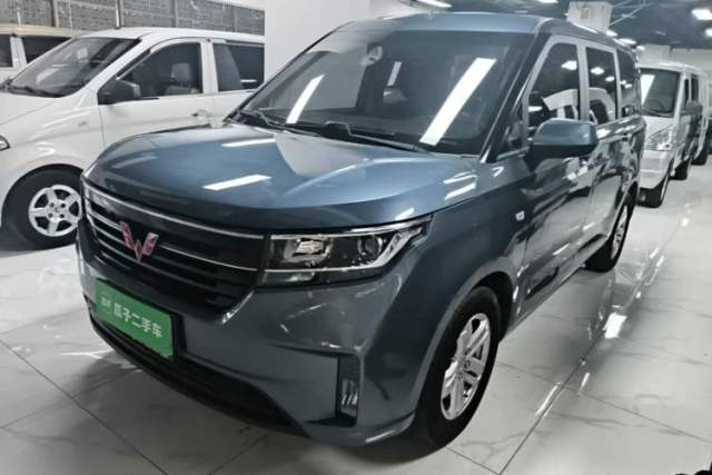 Used Wuling Hongguang PLUS 2019 1.5T Manual Luxury 7-Seater
