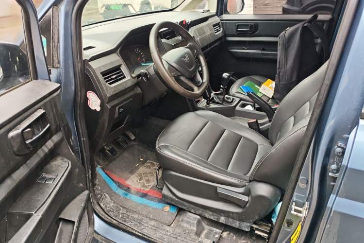 Used Wuling Hongguang PLUS 2019 1.5T Manual Standard Version 7 Seats Driver Seat
