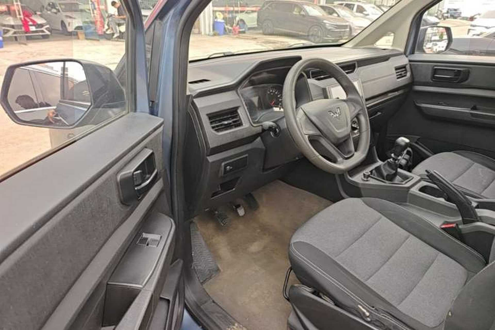 Used Wuling Hongguang PLUS 2019 1.5T Manual Standard Version 7 Seats Driver Seat