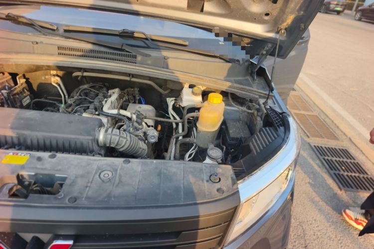 Used Wuling Hongguang PLUS 2019 1.5T Manual Standard Edition 5 Seats Engine Bay Left