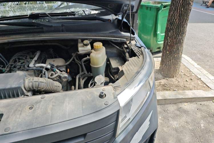 Used Wuling Hongguang PLUS 2019 1.5T Manual Standard Version 7 Seats Engine Bay Left