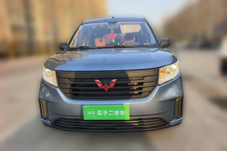 Used Wuling Hongguang PLUS 2019 1.5T Manual Standard Edition 5 Seats Front