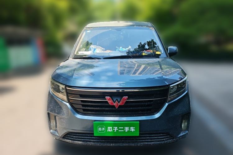 Used Wuling Hongguang PLUS 2019 1.5T Manual Luxury 7-Seater Front