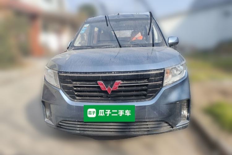 Used Wuling Hongguang PLUS 2019 1.5T Manual Comfort Version 7 Seats Front
