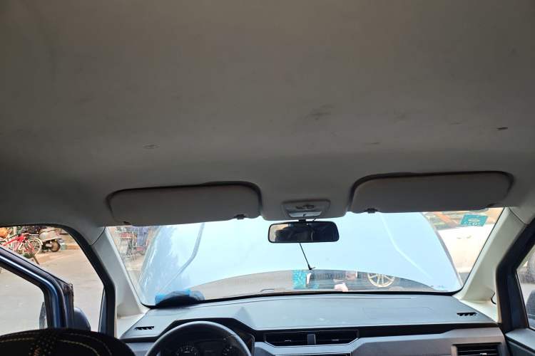 Used Wuling Hongguang PLUS 2019 1.5T Manual Standard Edition 5 Seats Headliner