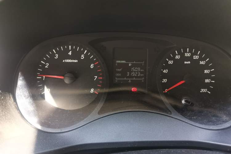 Used Wuling Hongguang PLUS 2019 1.5T Manual Standard Edition 5 Seats Instrument Cluster
