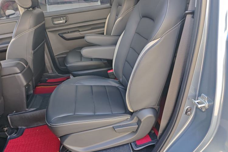Used Wuling Hongguang PLUS 2019 1.5T Manual Luxury 7-Seater Left Rear Seat