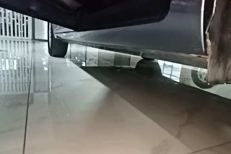 Used Wuling Hongguang PLUS 2019 1.5T Manual Luxury 7-Seater Left Side Sill