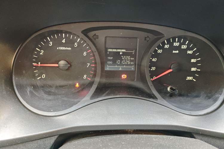 Used Wuling Hongguang PLUS 2019 1.5T Manual Standard Edition 5 Seats Odometer Close Up