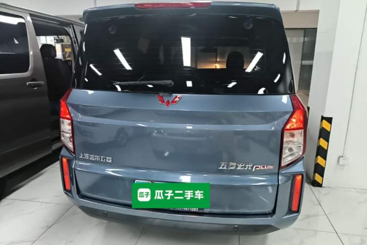 Used Wuling Hongguang PLUS 2019 1.5T Manual Luxury 7-Seater Rear
