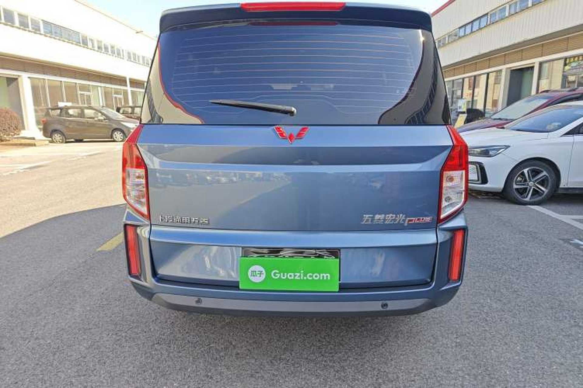 Used Wuling Hongguang PLUS 2019 1.5T Manual Luxury 7-Seater Rear