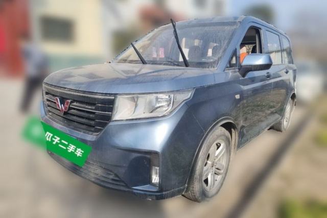 Used Wuling Hongguang PLUS 2019 1.5T Manual Comfort Version 7 Seats