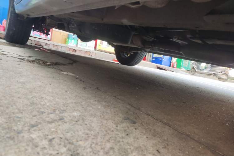 Used Wuling Hongguang PLUS 2019 1.5T Manual Standard Edition 5 Seats Chassis Front Right