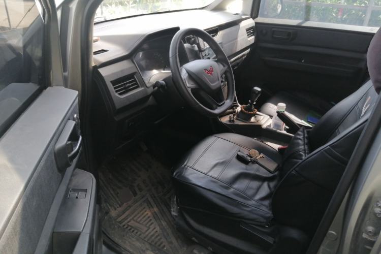 Used Wuling Hongguang PLUS 2019 1.5T Manual Standard Edition 5 Seats Driver Seat