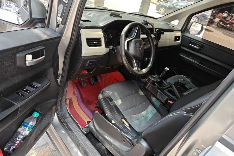 Used Wuling Hongguang PLUS 2019 1.5T Manual Comfort Version 7 Seats Driver Seat