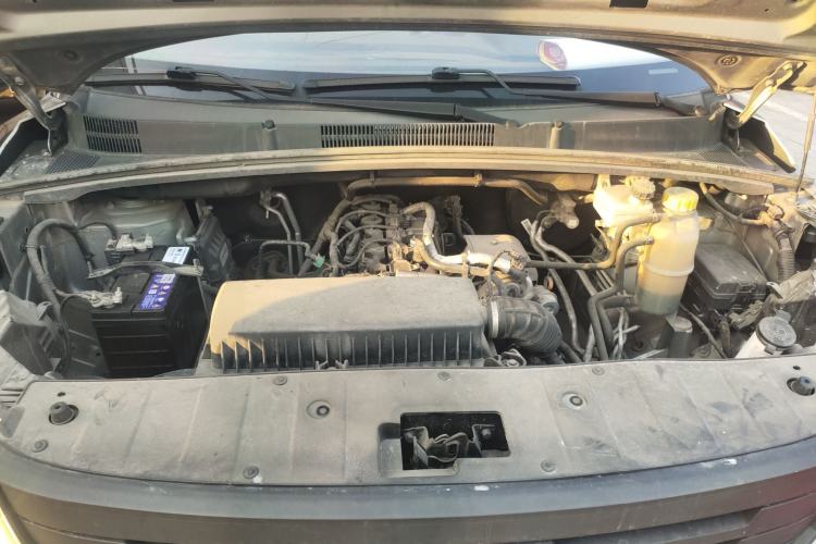 Used Wuling Hongguang PLUS 2019 1.5T Manual Standard Edition 5 Seats Engine Bay
