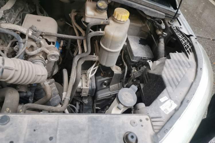 Used Wuling Hongguang PLUS 2019 1.5T Manual Standard Version 7 Seats Engine Bay Left