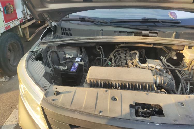 Used Wuling Hongguang PLUS 2019 1.5T Manual Standard Edition 5 Seats Engine Bay Right