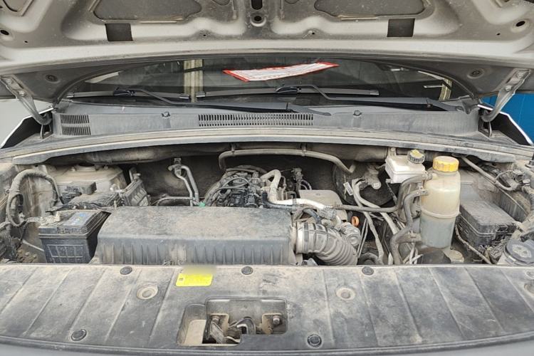 Used Wuling Hongguang PLUS 2019 1.5T Manual Standard Edition 5 Seats Engine Bay