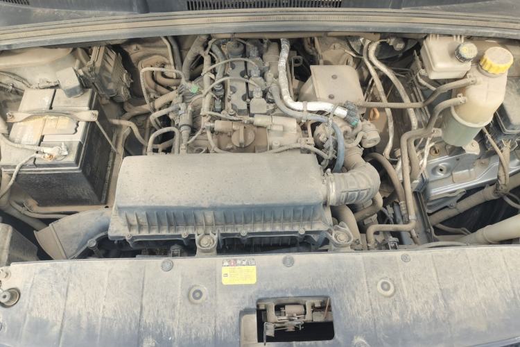 Used Wuling Hongguang PLUS 2019 1.5T Manual Luxury 7-Seater Engine Bay