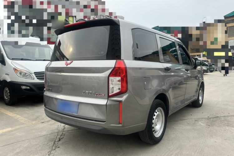 Used Wuling Hongguang PLUS 2019 1.5T Manual Standard Edition 5 Seats Exterior 3