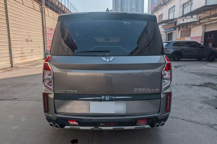 Used Wuling Hongguang PLUS 2019 1.5T Manual Luxury 7-Seater Exterior 6
