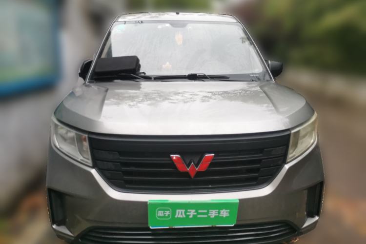 Used Wuling Hongguang PLUS 2019 1.5T Manual Standard Version 7 Seats Front