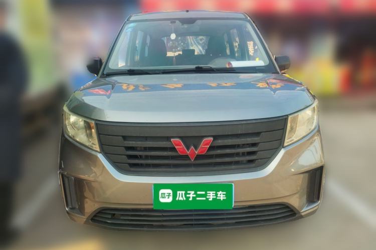 Used Wuling Hongguang PLUS 2019 1.5T Manual Standard Edition 5 Seats Front